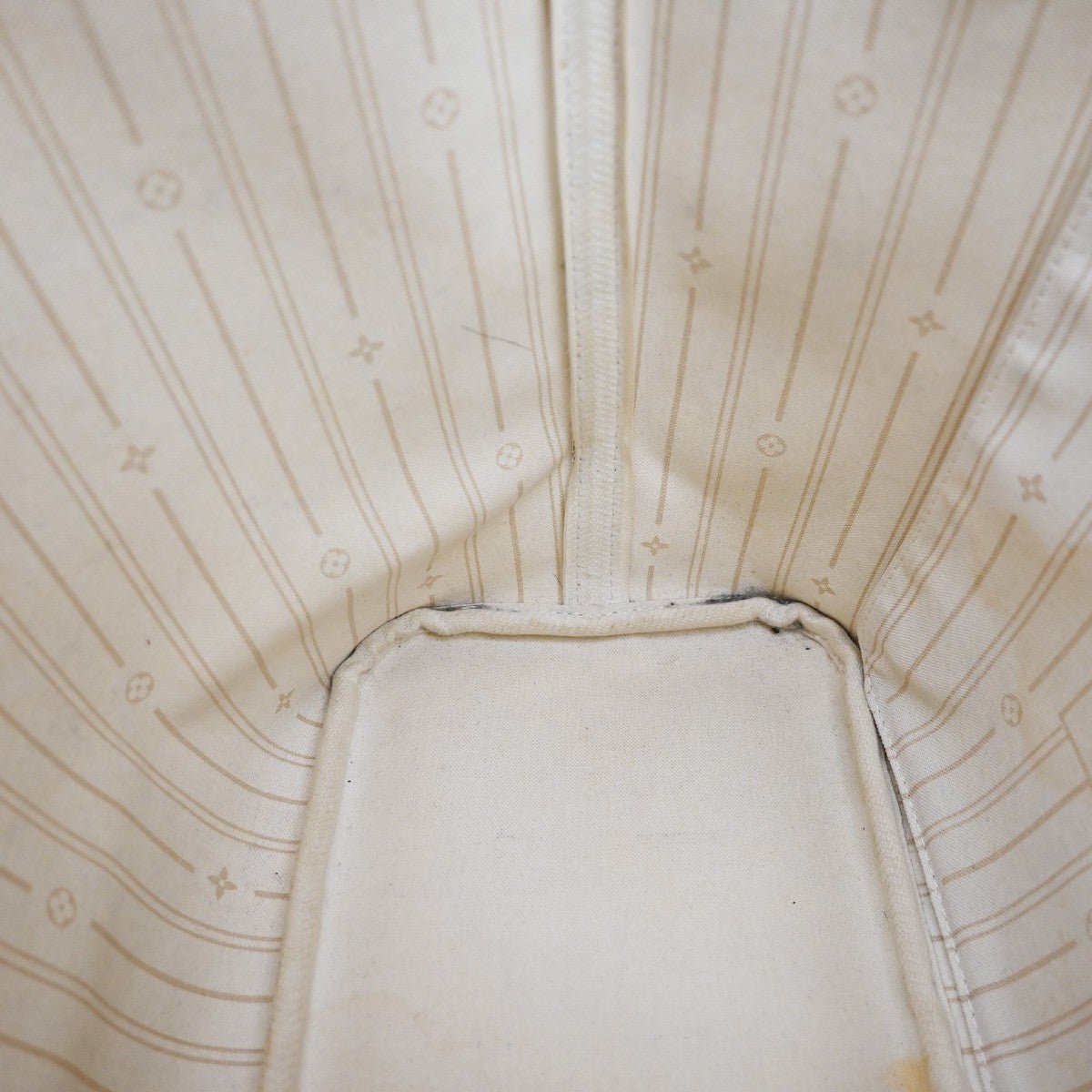 Louis Vuitton Neverfull NM Tote - Brandsamsara