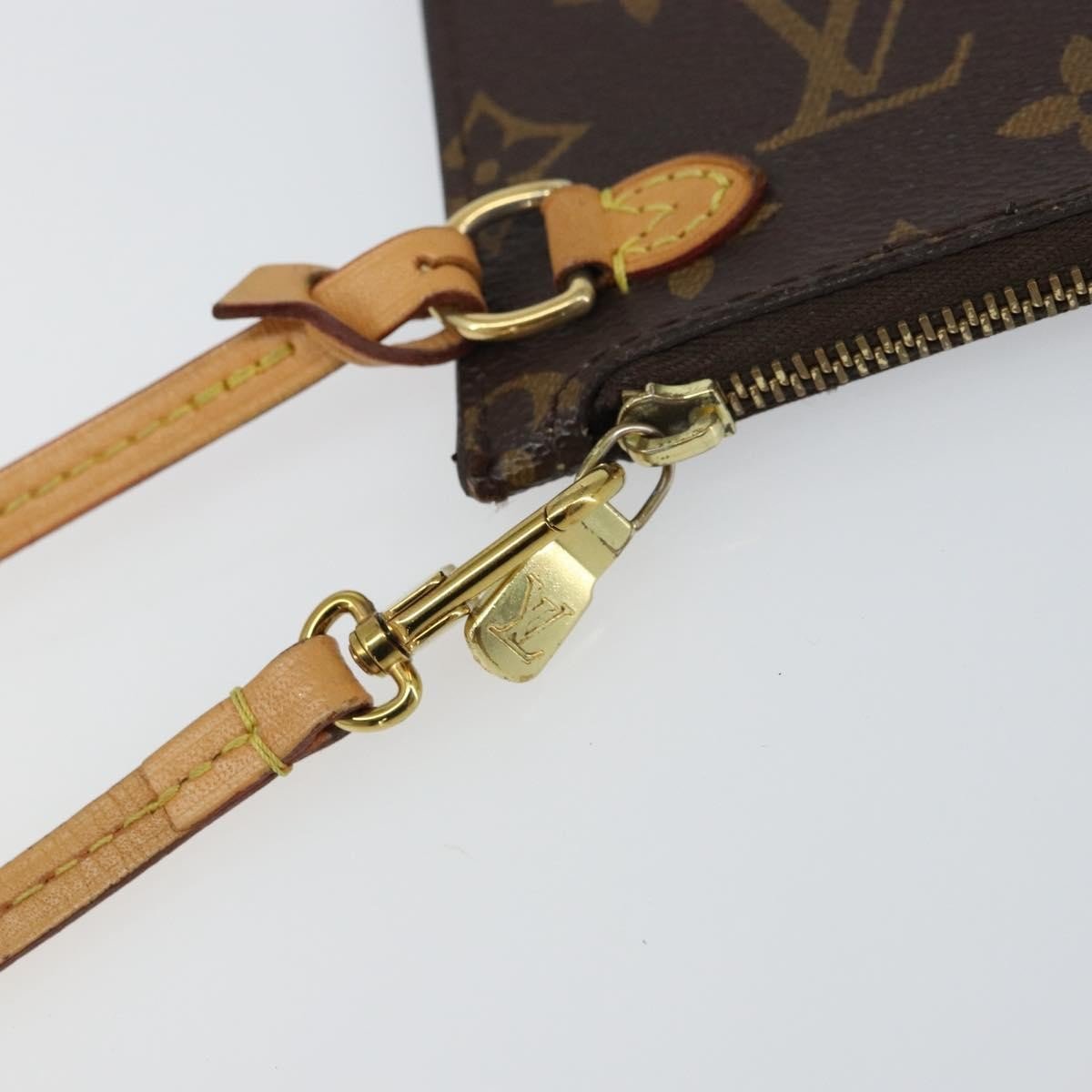 Louis Vuitton Neverfull Pochette - Brandsamsara