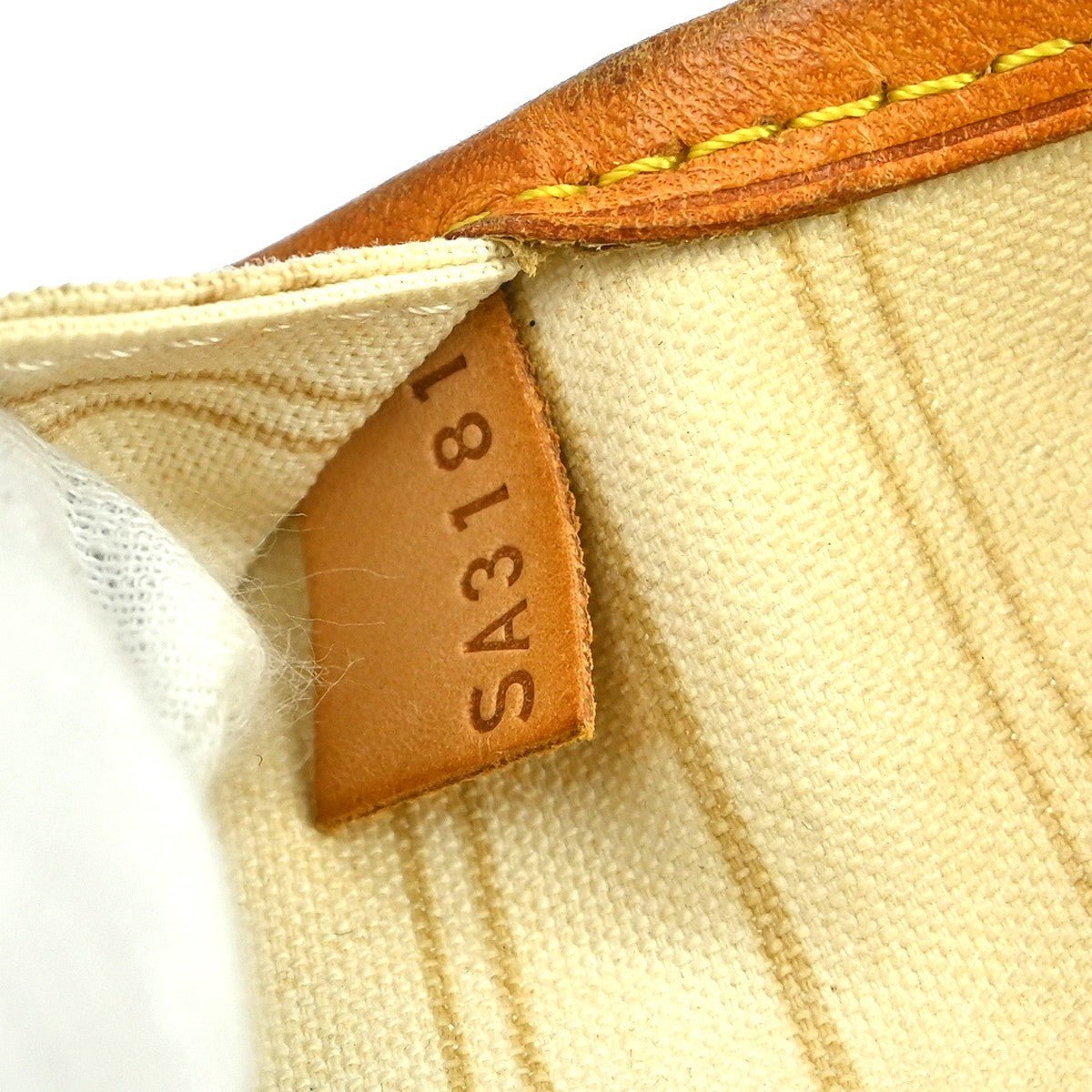 Louis Vuitton Neverfull Tote - Brandsamsara