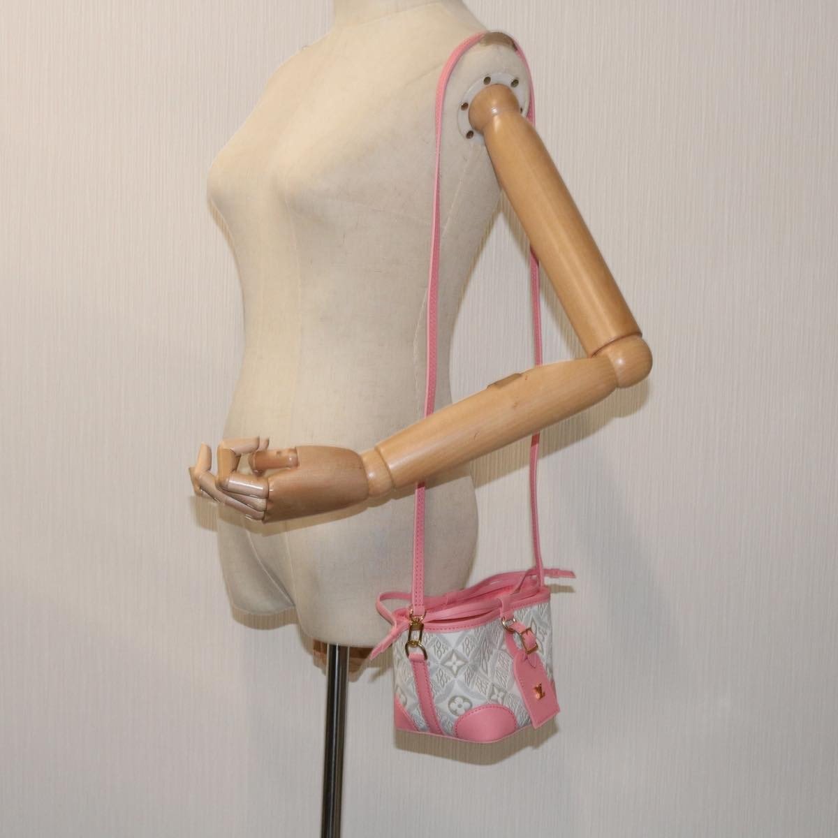 Louis Vuitton Noe Purse - Brandsamsara