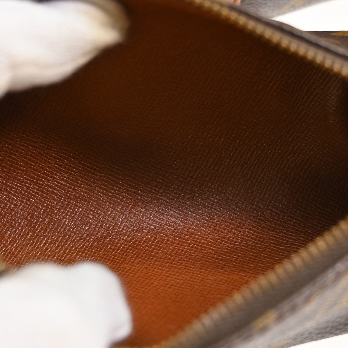 Louis Vuitton Papillon Handbag - Brandsamsara