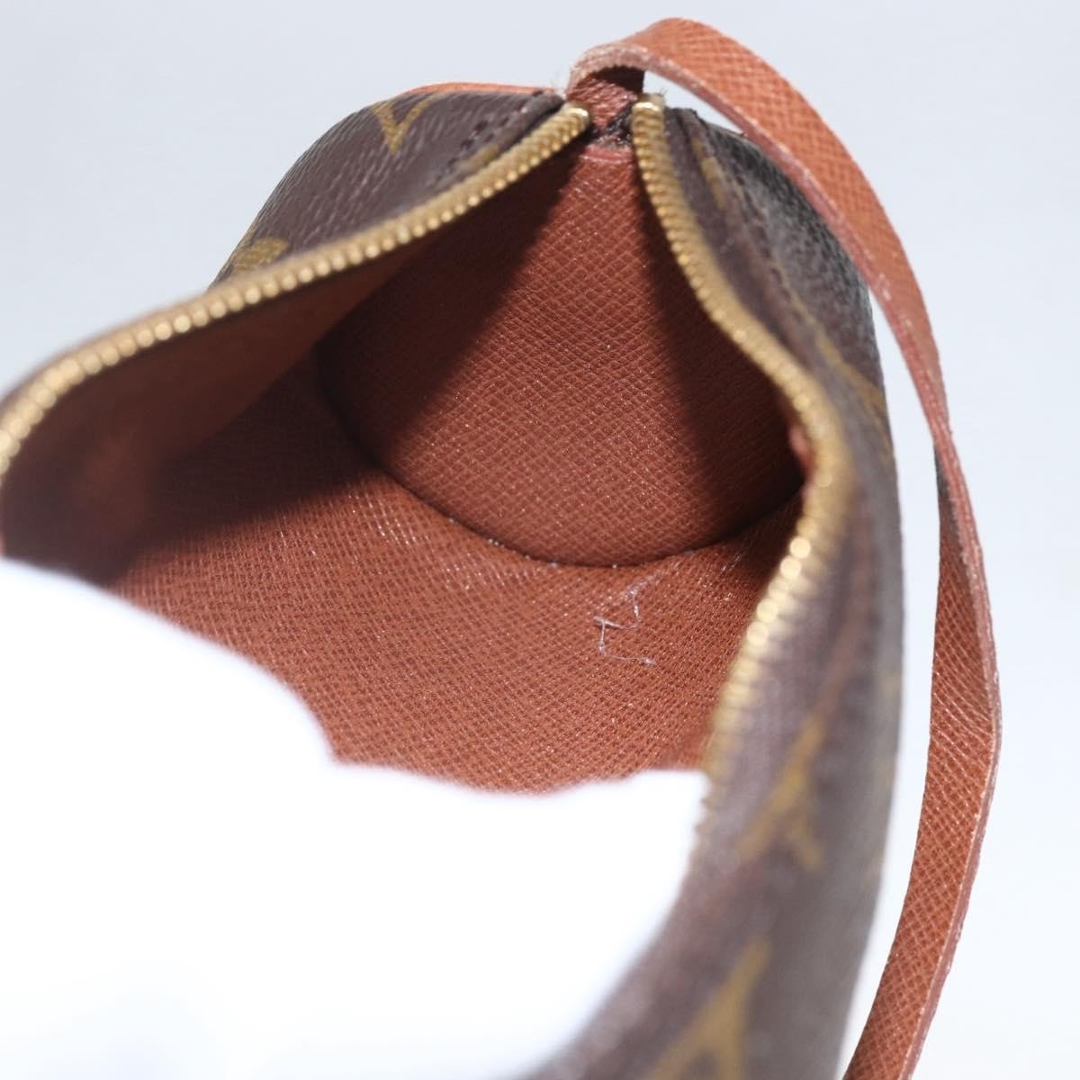 Louis Vuitton Papillon Pochette - Brandsamsara