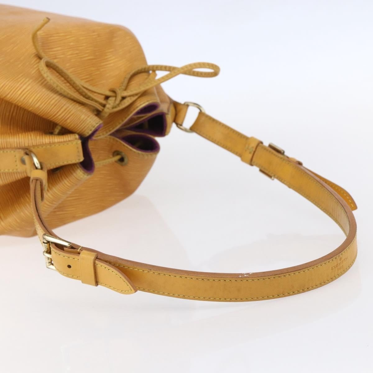 Louis Vuitton Petit Noe NM Handbag - Brandsamsara