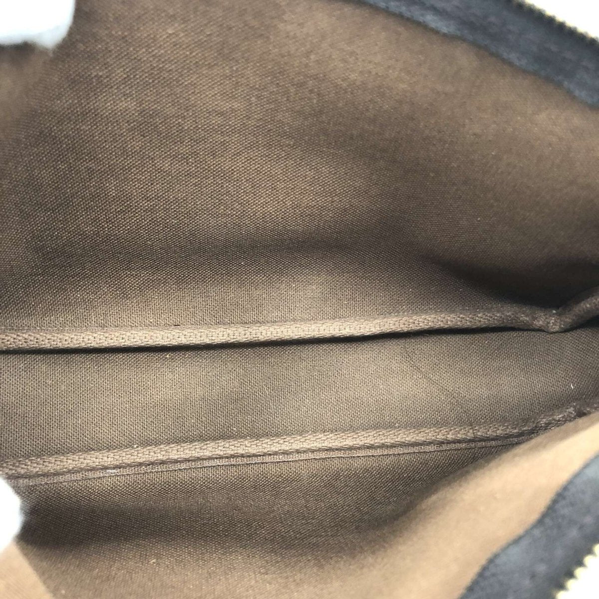Louis Vuitton Pochette Accessoires - Brandsamsara