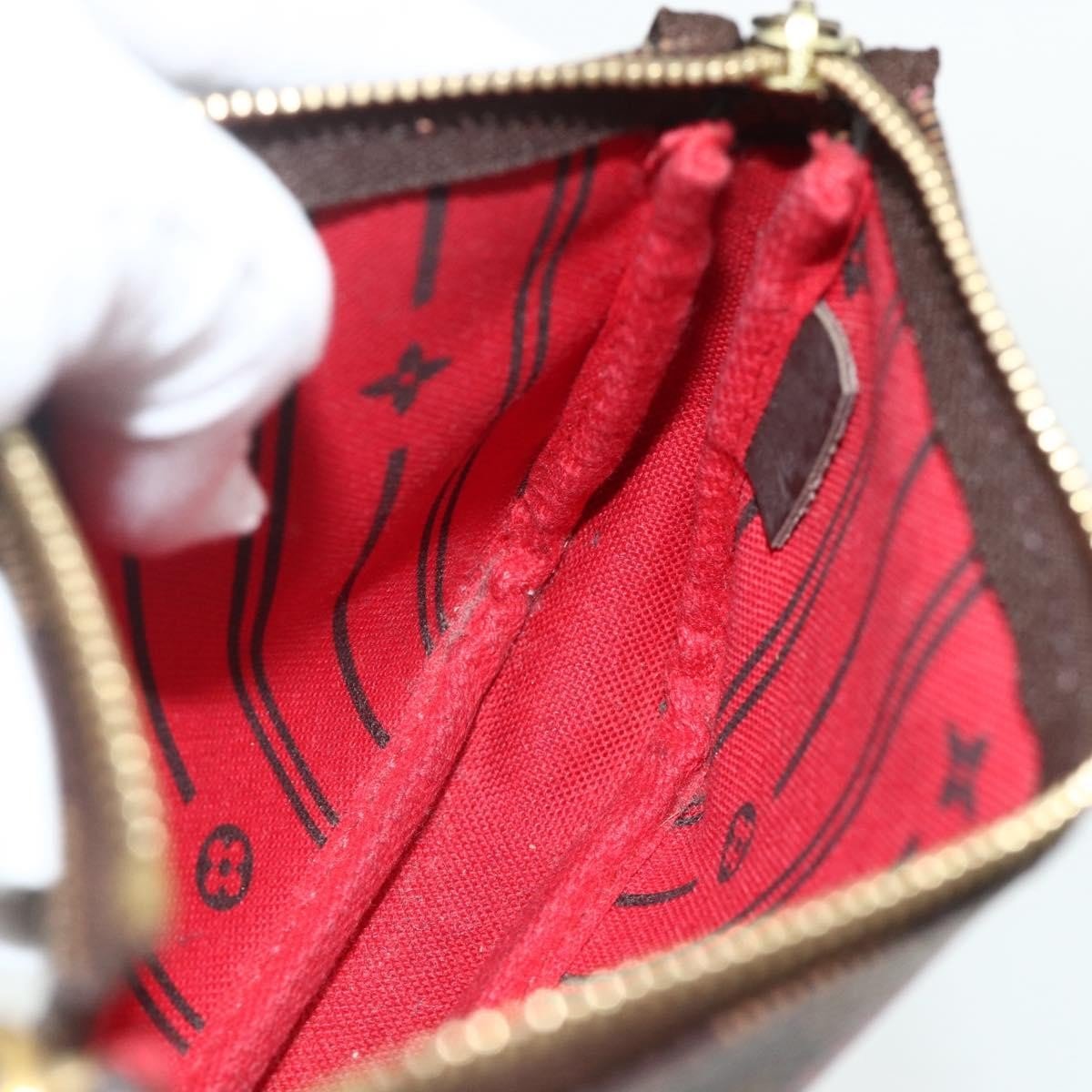 Louis Vuitton Pochette Accessoires - Brandsamsara