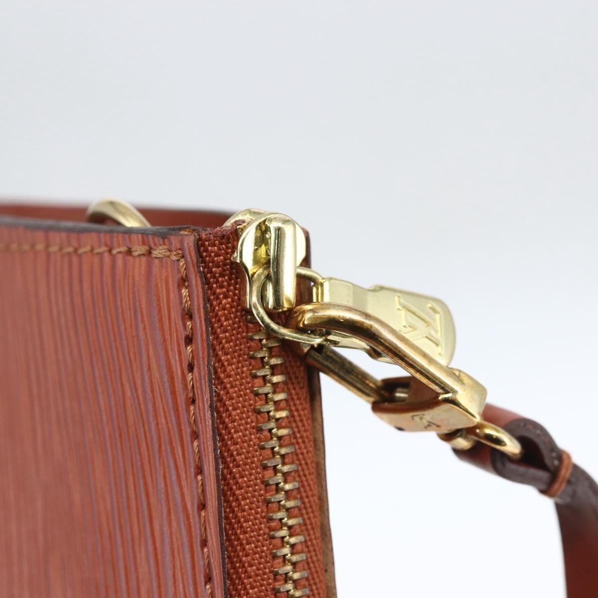 Louis Vuitton Pochette Accessoires - Brandsamsara