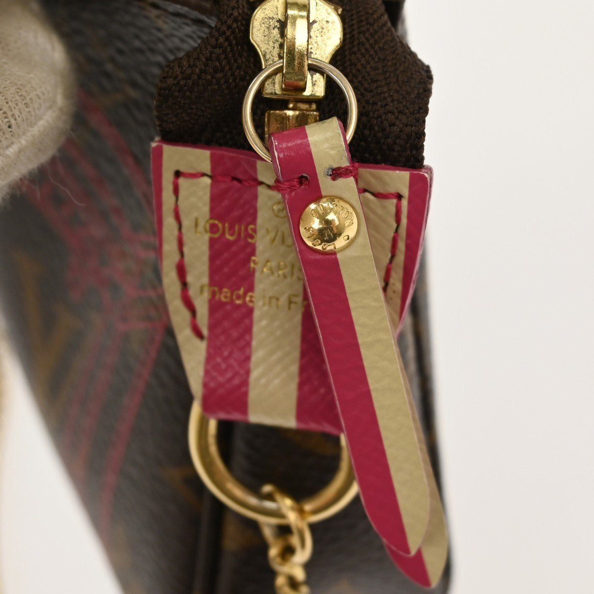 Louis Vuitton Pochette Accessoires - Brandsamsara