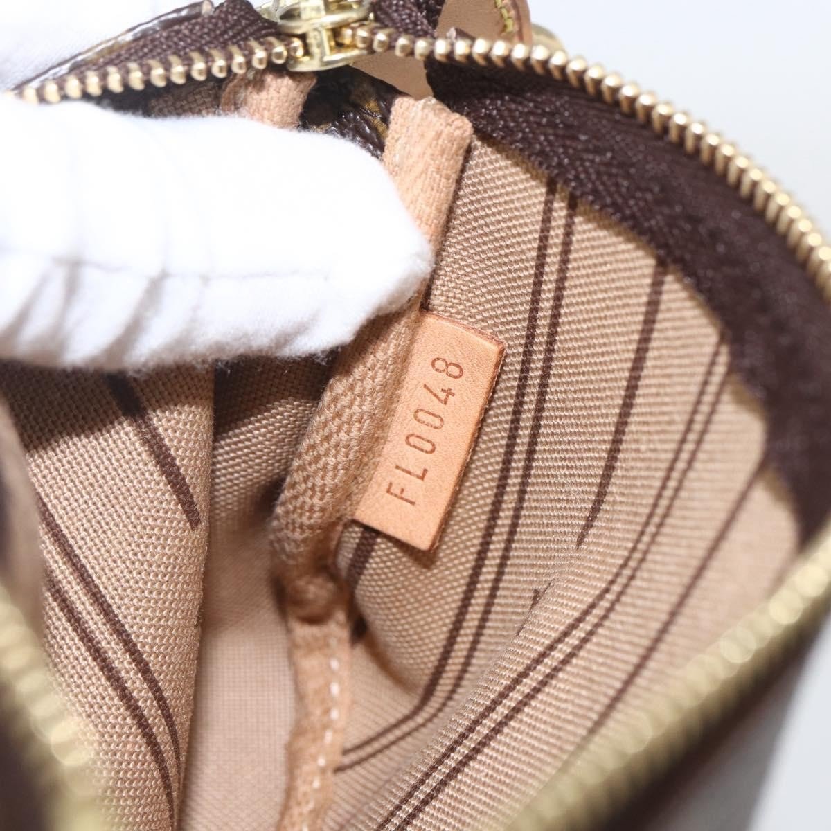 Louis Vuitton Pochette Accessoires - Brandsamsara