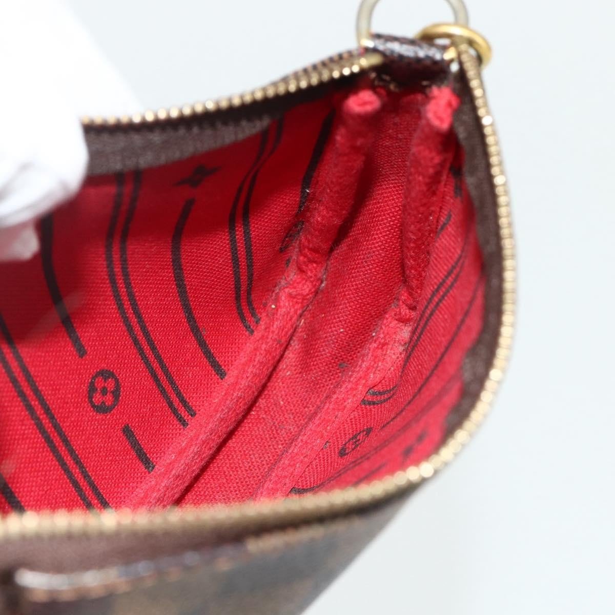 Louis Vuitton Pochette Accessoires - Brandsamsara