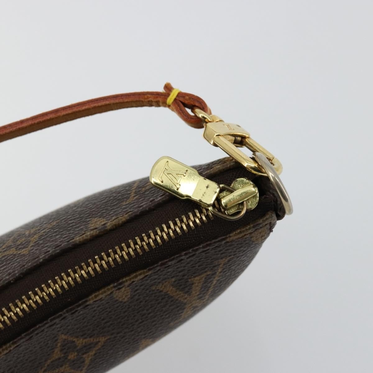 Louis Vuitton Pochette Accessoires NM - Brandsamsara