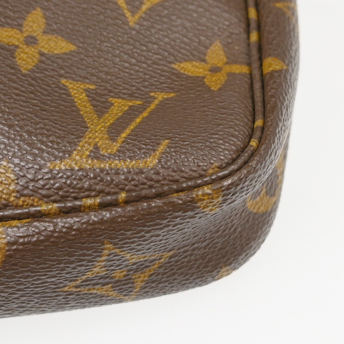 Louis Vuitton Pochette Accessoires NM - Brandsamsara