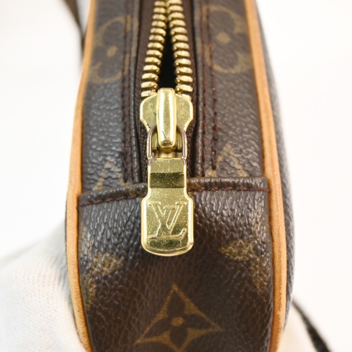 Louis Vuitton Pochette Gange - Brandsamsara