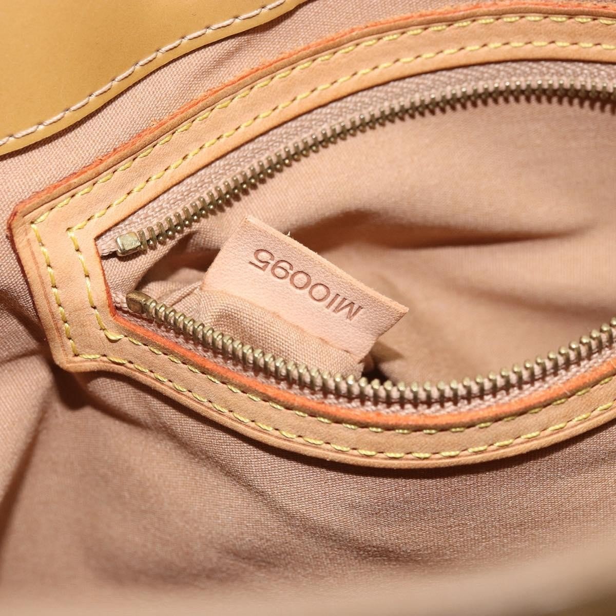 Louis Vuitton Reade Handbag - Brandsamsara