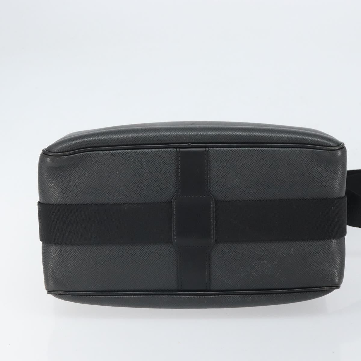 Louis Vuitton Reporter Bag - Brandsamsara