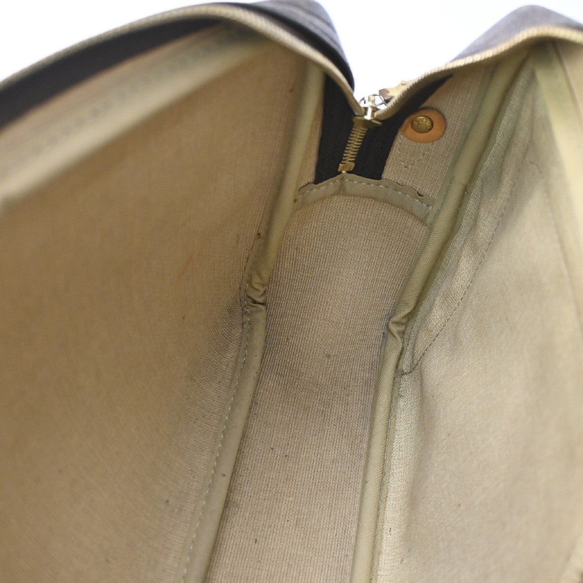 Louis Vuitton Reporter Bag - Brandsamsara