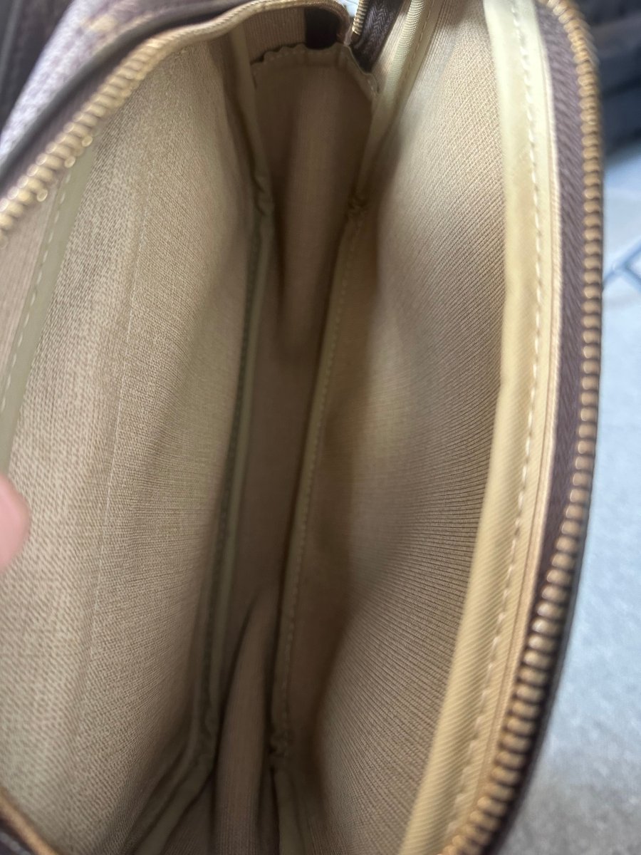 Louis Vuitton Reporter Bag - Brandsamsara