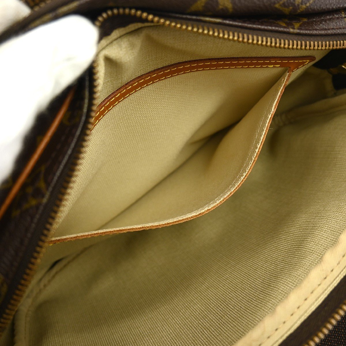 Louis Vuitton Reporter Bag - Brandsamsara