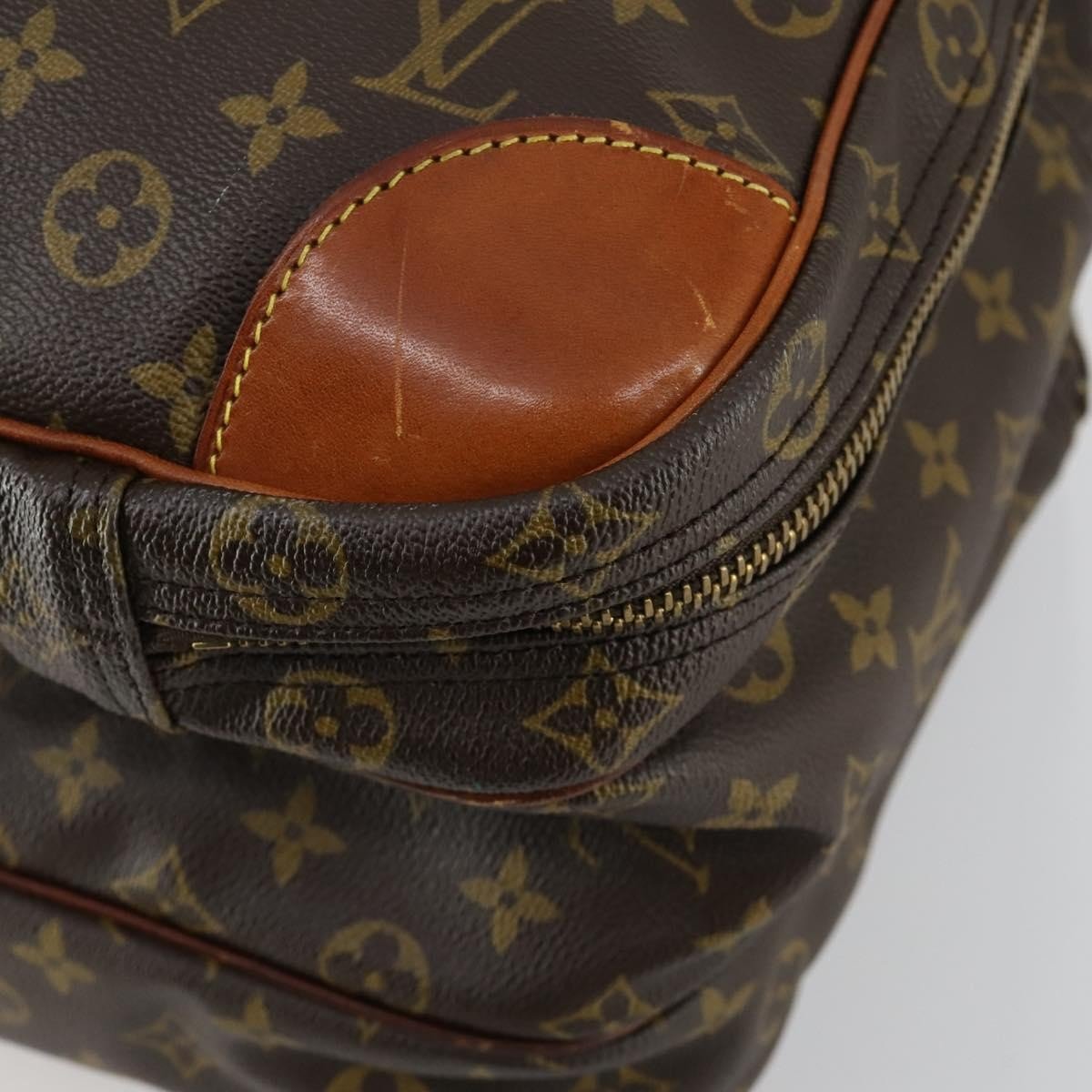 Louis Vuitton Sac Trois Poches Handbag - Brandsamsara