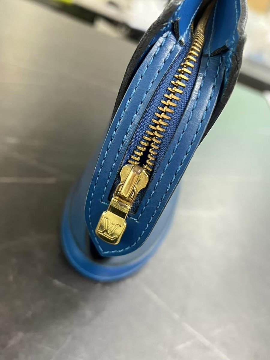 Louis Vuitton Saint Jacques Handbag - Brandsamsara