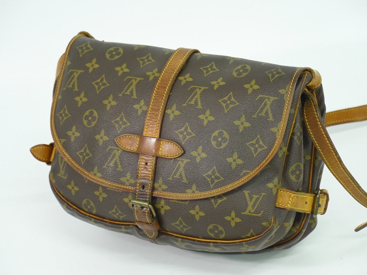 Louis Vuitton Saumur Handbag - Brandsamsara