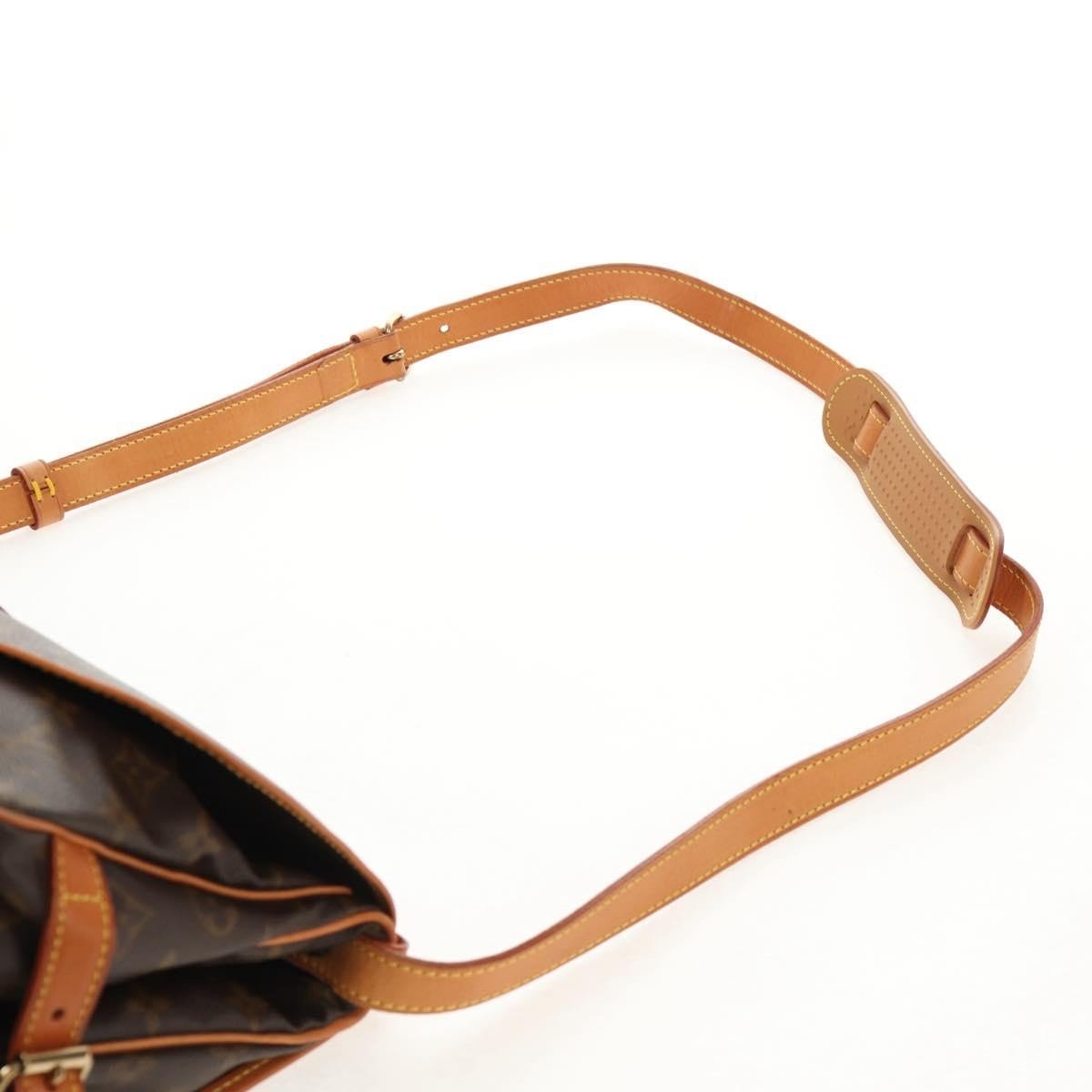 Louis Vuitton Saumur Handbag - Brandsamsara