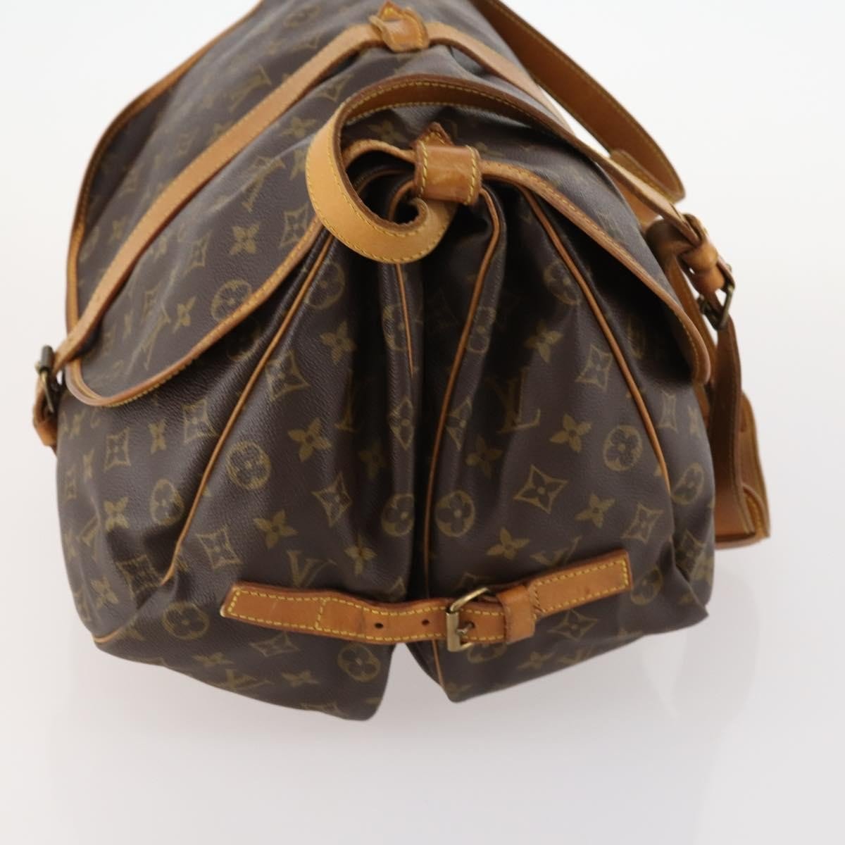 Louis Vuitton Saumur Handbag - Brandsamsara