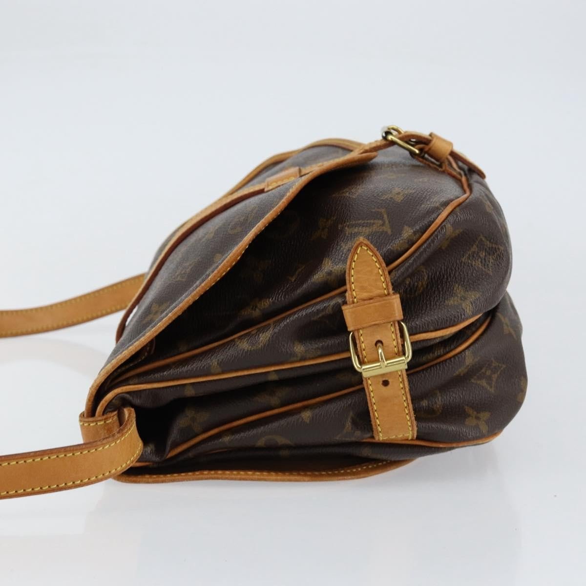 Louis Vuitton Saumur Handbag - Brandsamsara