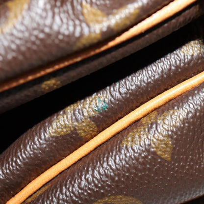 Louis Vuitton Saumur Handbag - Brandsamsara
