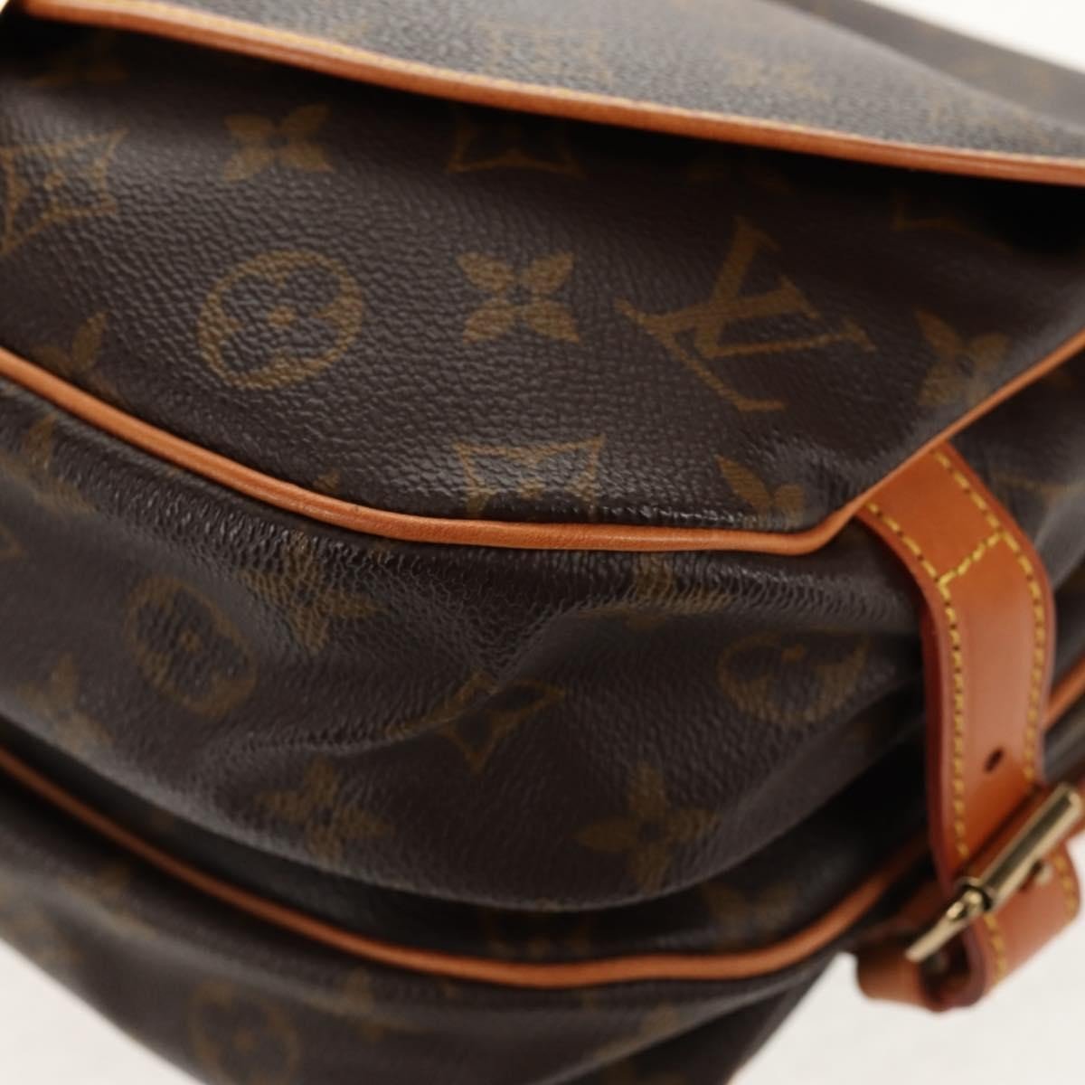 Louis Vuitton Saumur Handbag - Brandsamsara