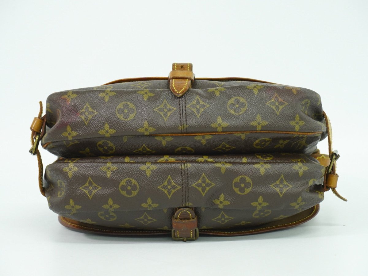 Louis Vuitton Saumur Handbag - Brandsamsara