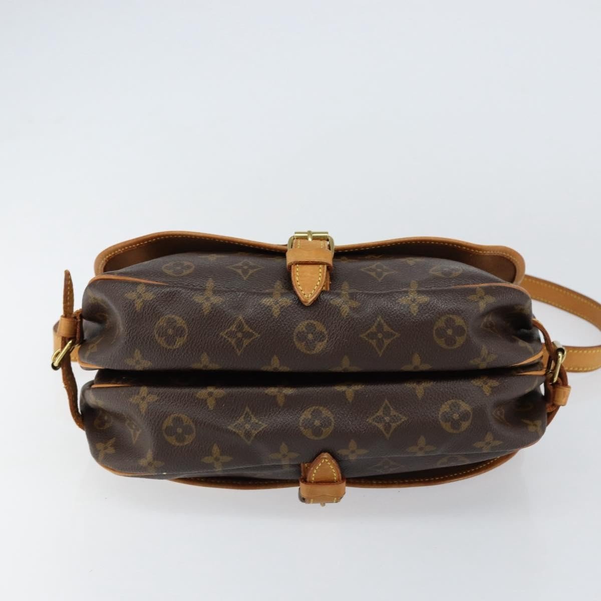 Louis Vuitton Saumur Handbag - Brandsamsara