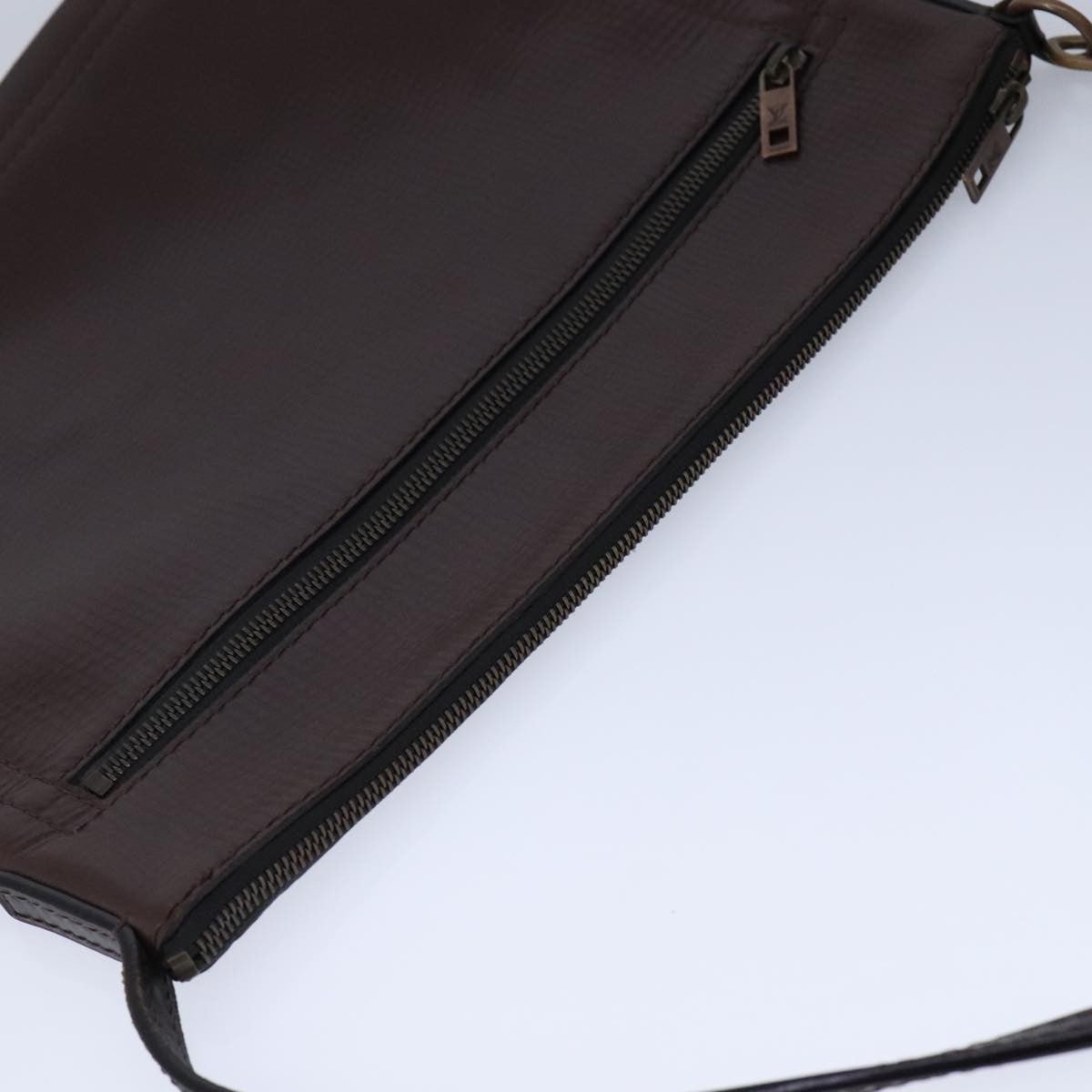 Louis Vuitton Shawnee Messenger Bag - Brandsamsara