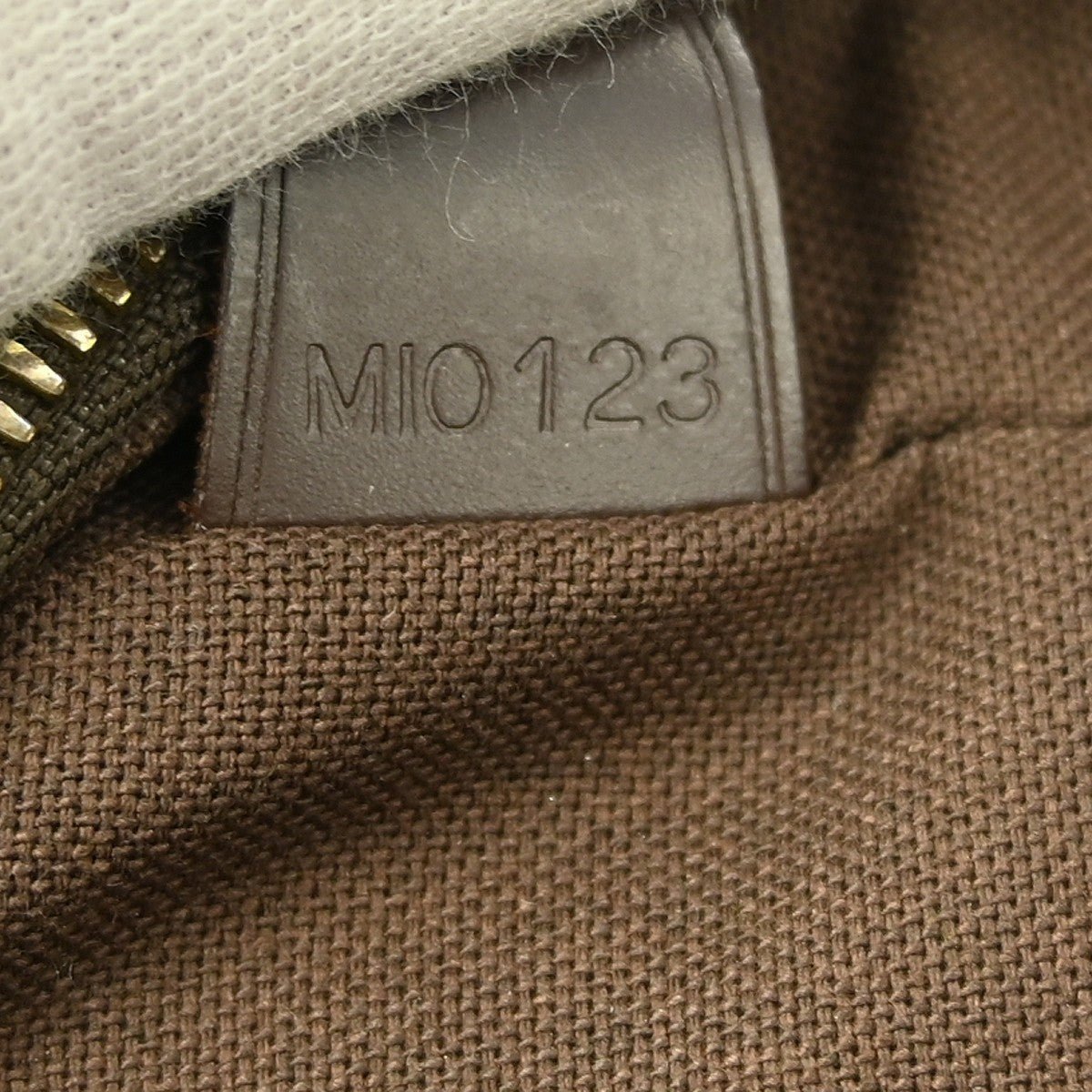Louis Vuitton Shelton Messenger Bag - Brandsamsara