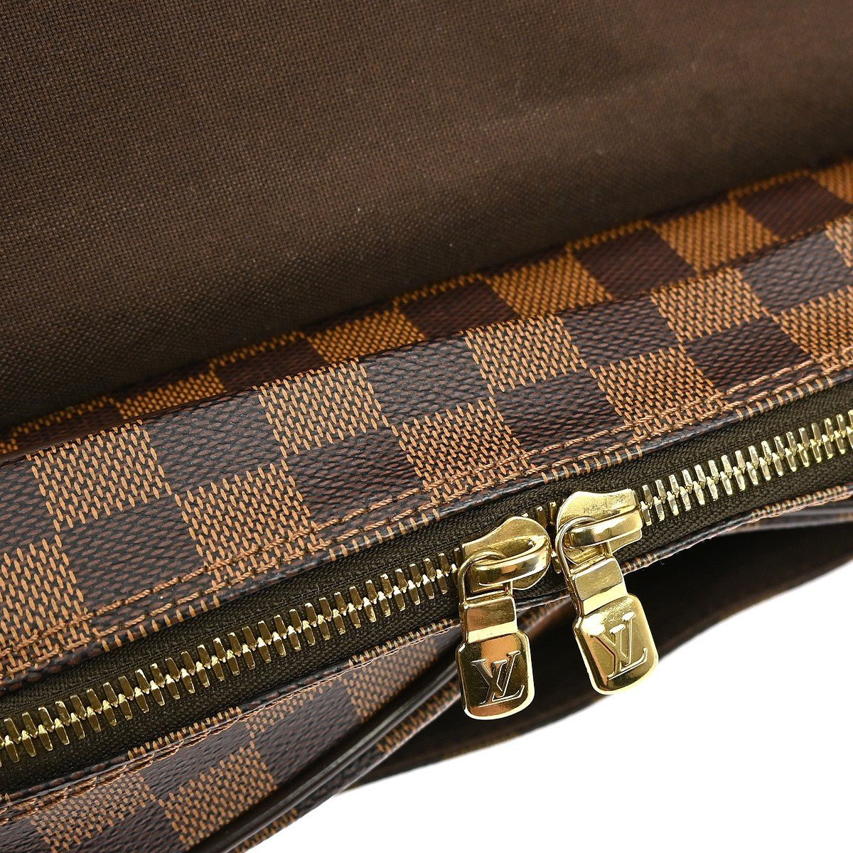 Louis Vuitton Shelton Messenger Bag - Brandsamsara