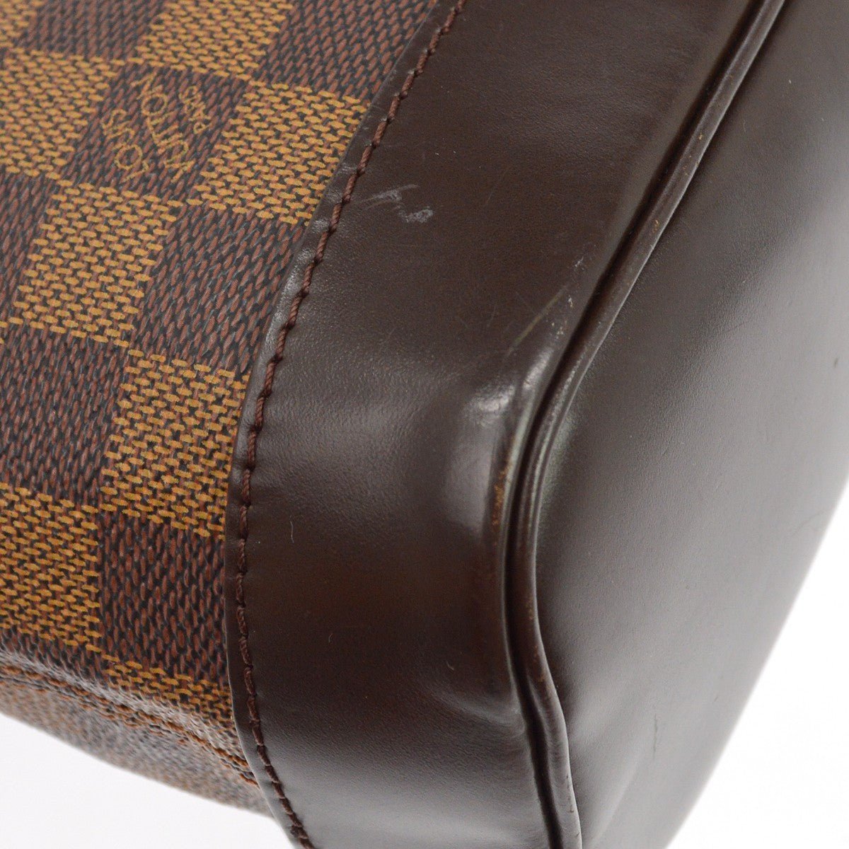 Louis Vuitton Soho - Brandsamsara