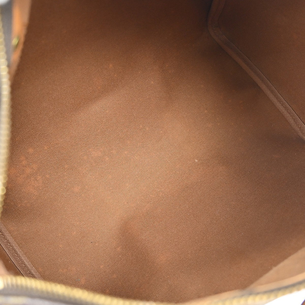 Louis Vuitton Speedy Handbag - Brandsamsara