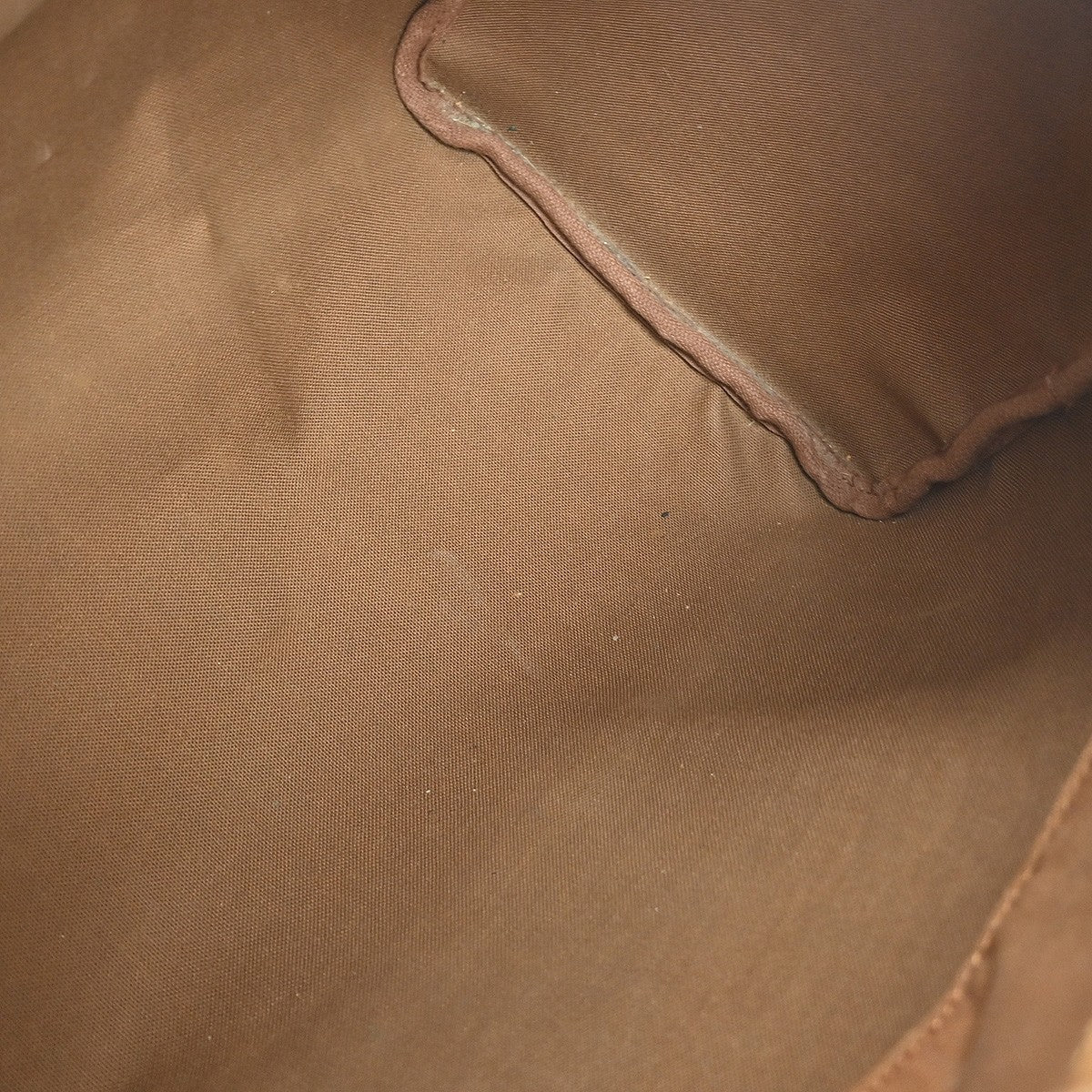 Louis Vuitton Speedy Handbag - Brandsamsara