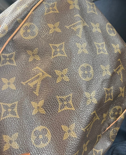 Louis Vuitton Speedy Handbag - Brandsamsara
