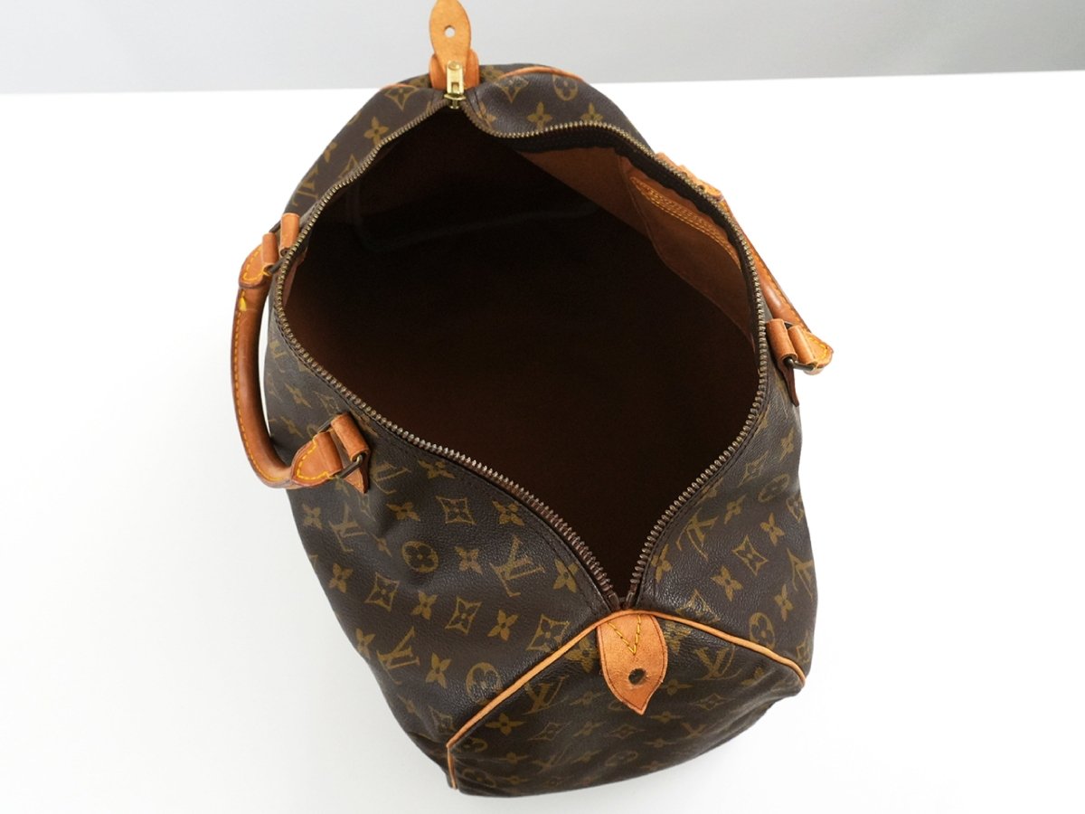 Louis Vuitton Speedy Handbag - Brandsamsara