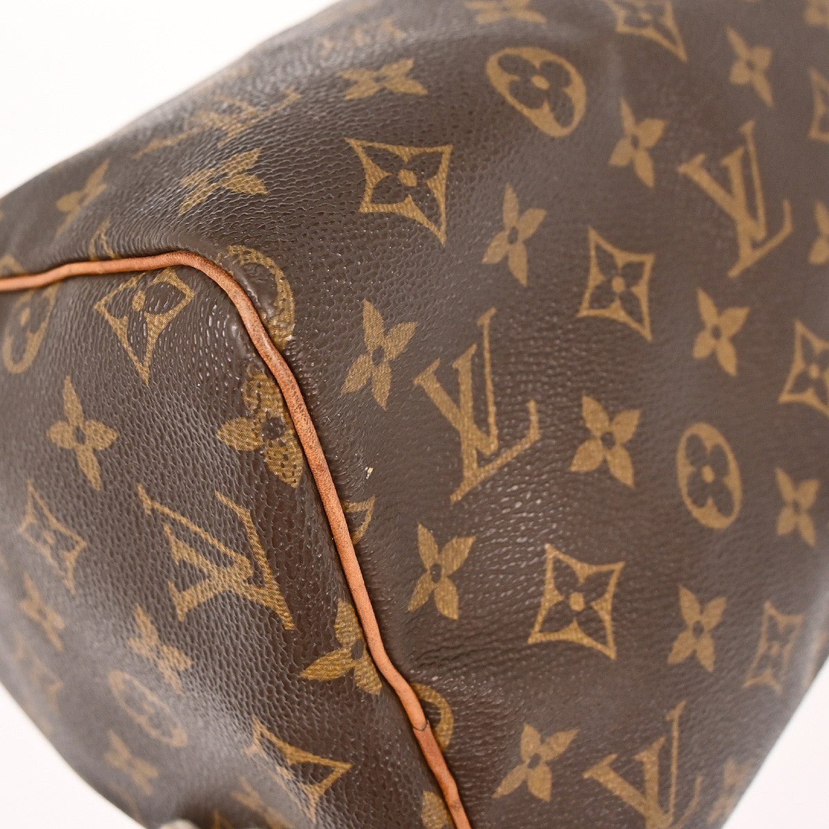 Louis Vuitton Speedy Handbag - Brandsamsara
