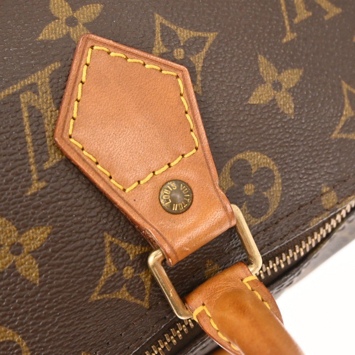 Louis Vuitton Speedy Handbag - Brandsamsara