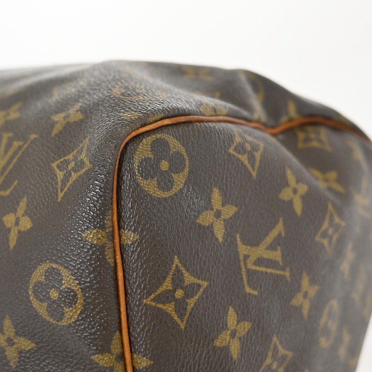 Louis Vuitton Speedy Handbag - Brandsamsara