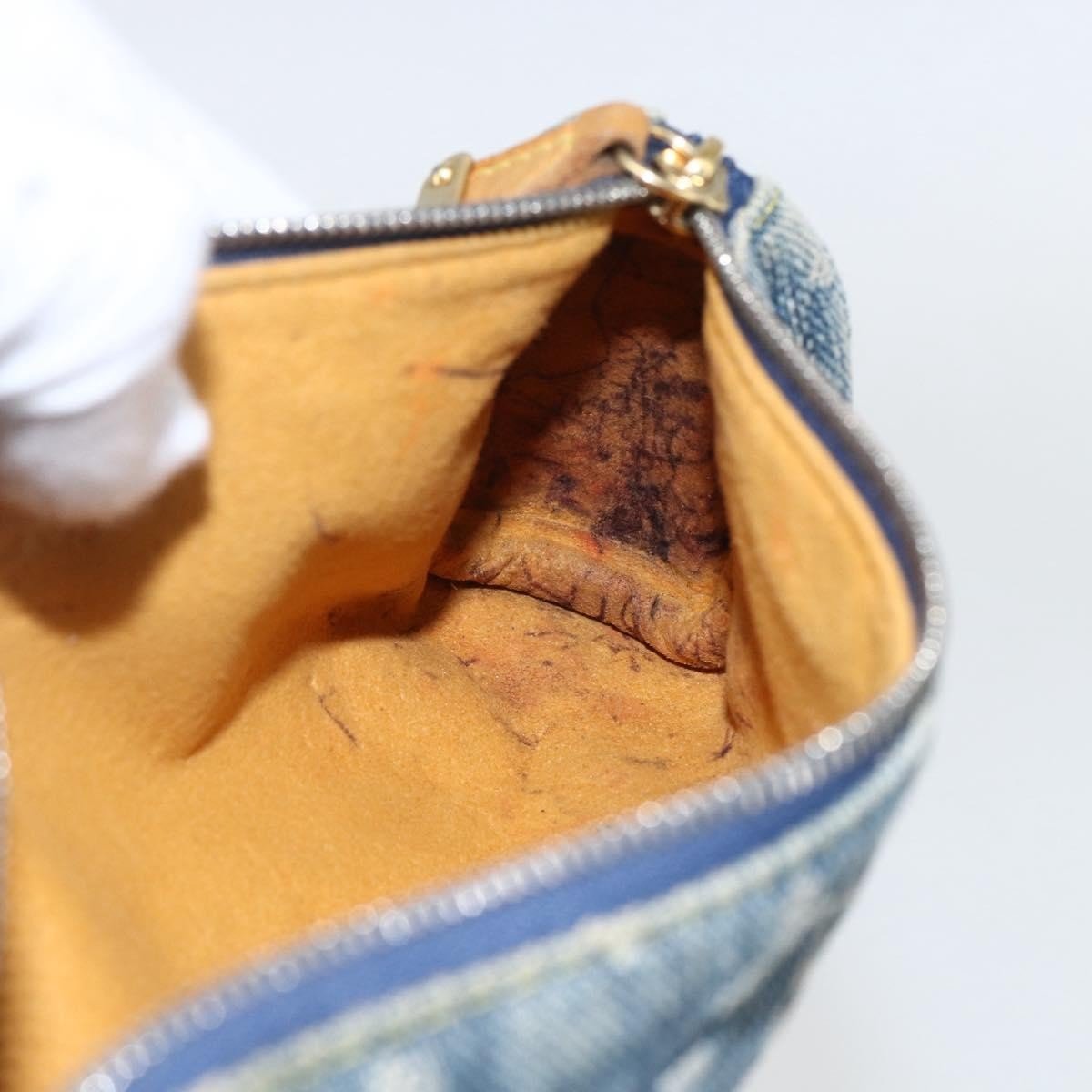 Louis Vuitton Speedy Pochette - Brandsamsara
