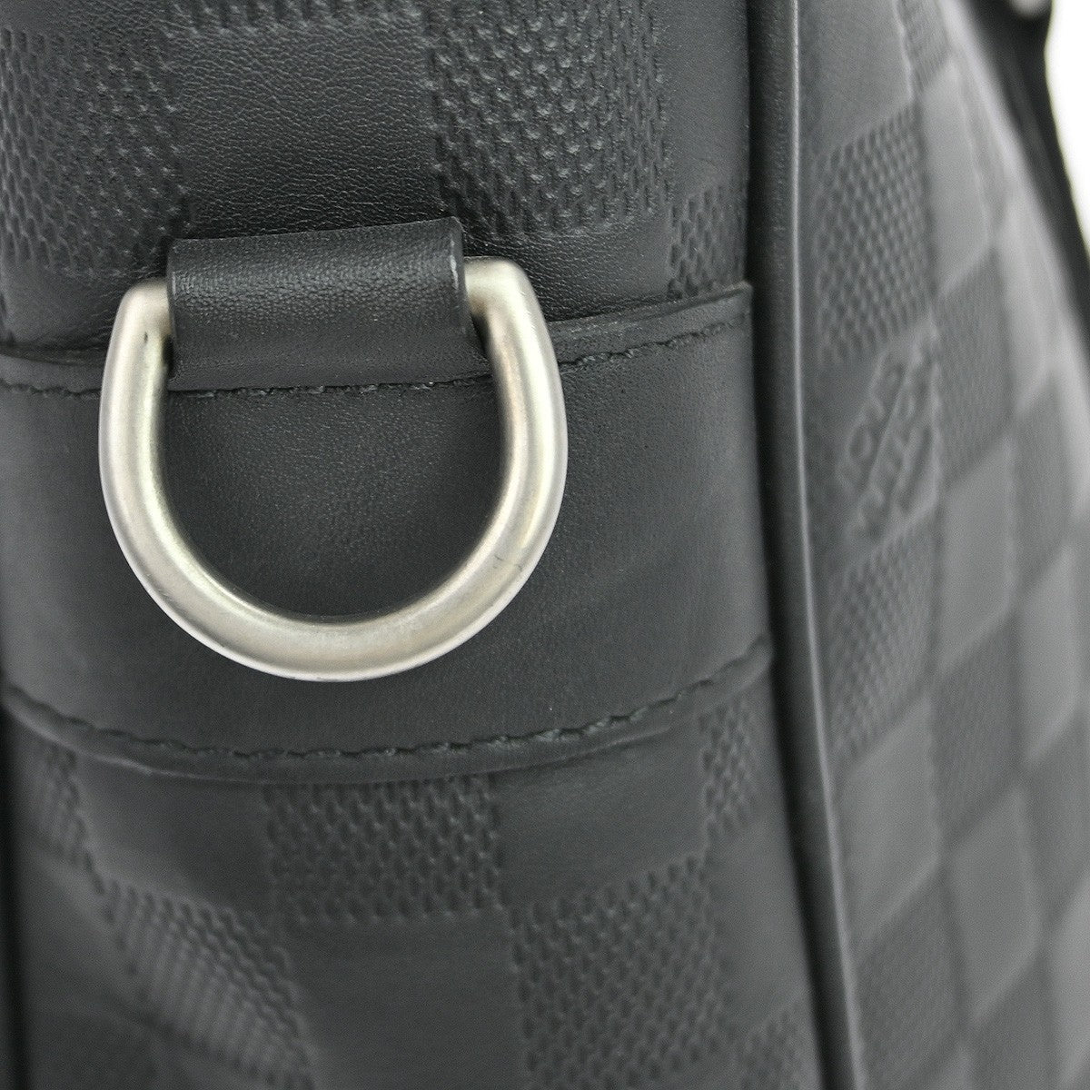 Louis Vuitton Tadao Handbag - Brandsamsara