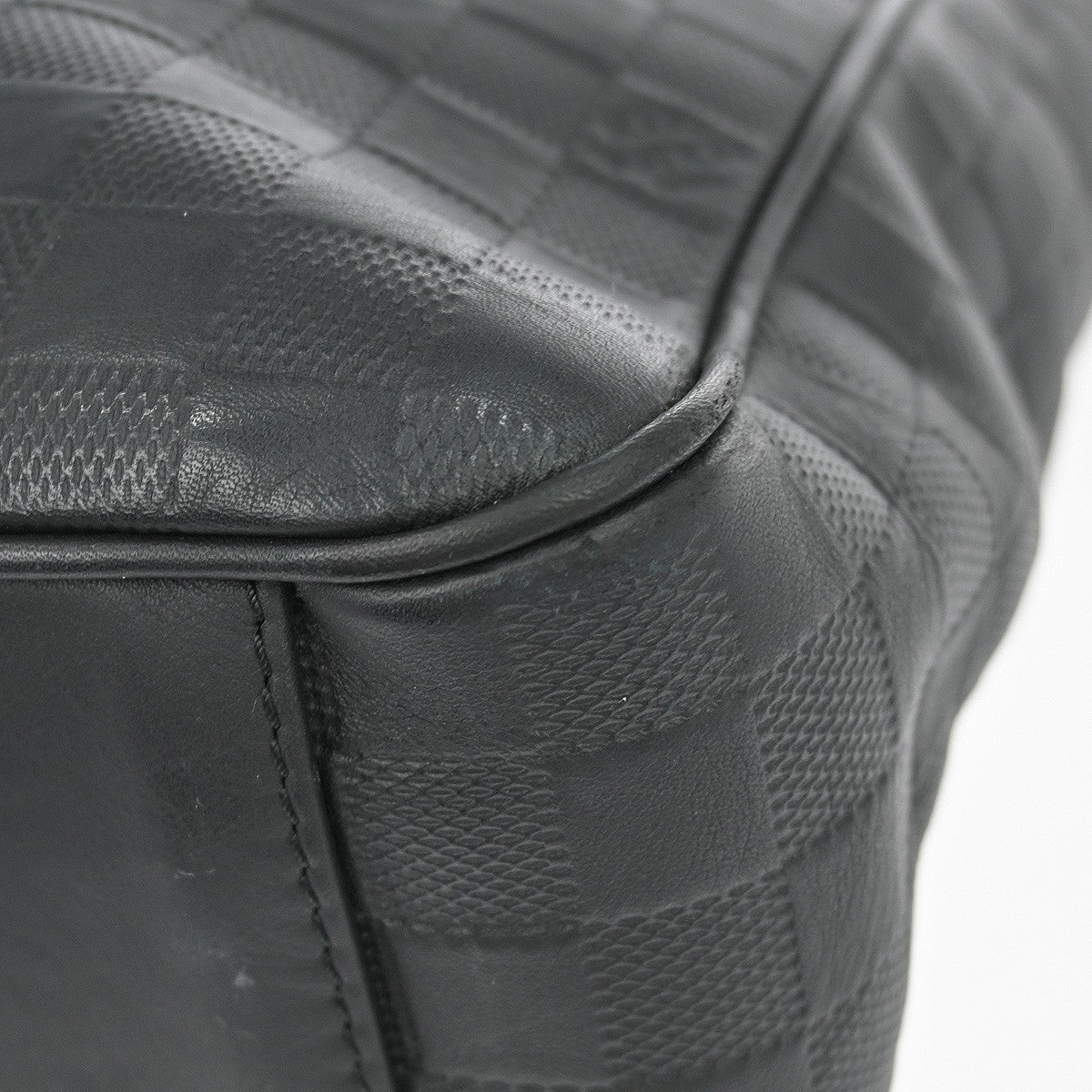 Louis Vuitton Tadao Handbag - Brandsamsara