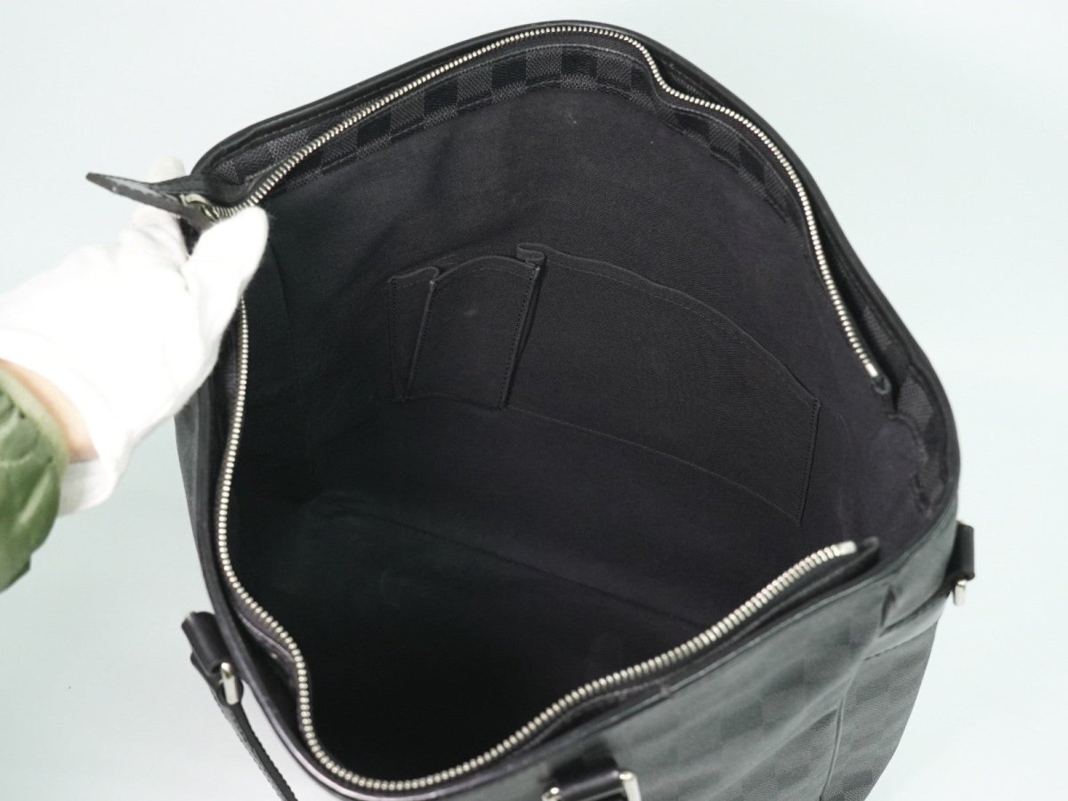 Louis Vuitton Tadao Handbag - Brandsamsara