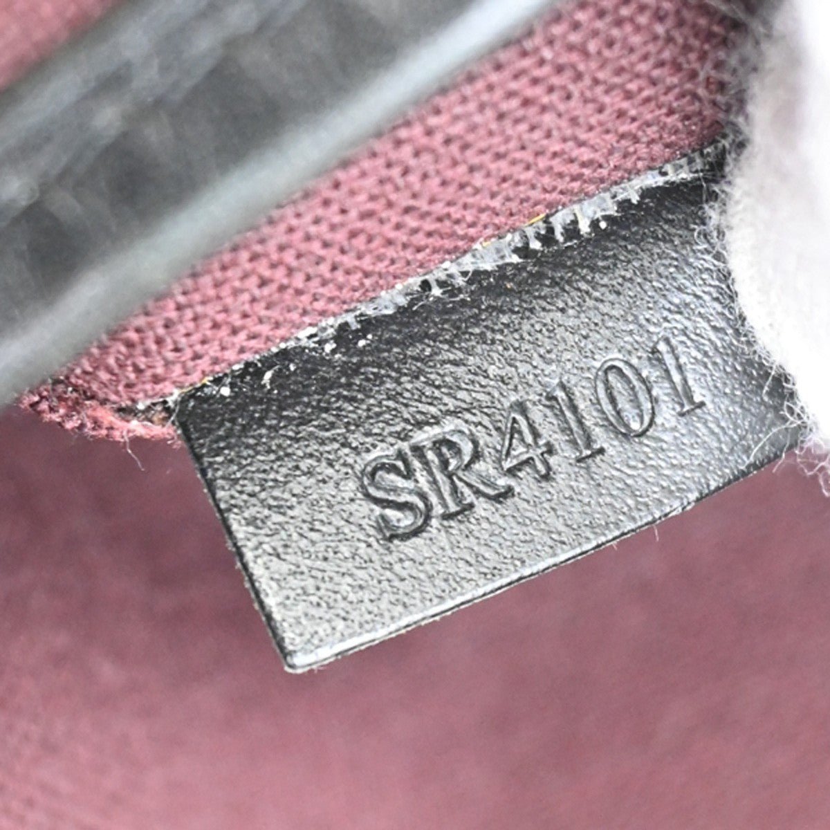 Louis Vuitton Torres Handbag - Brandsamsara