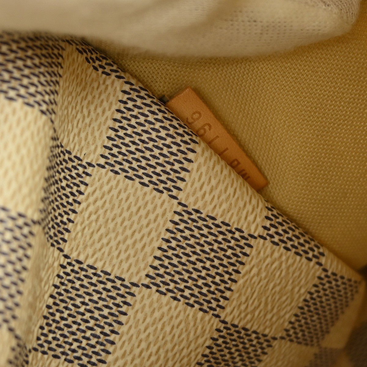 Louis Vuitton Totally Handbag - Brandsamsara
