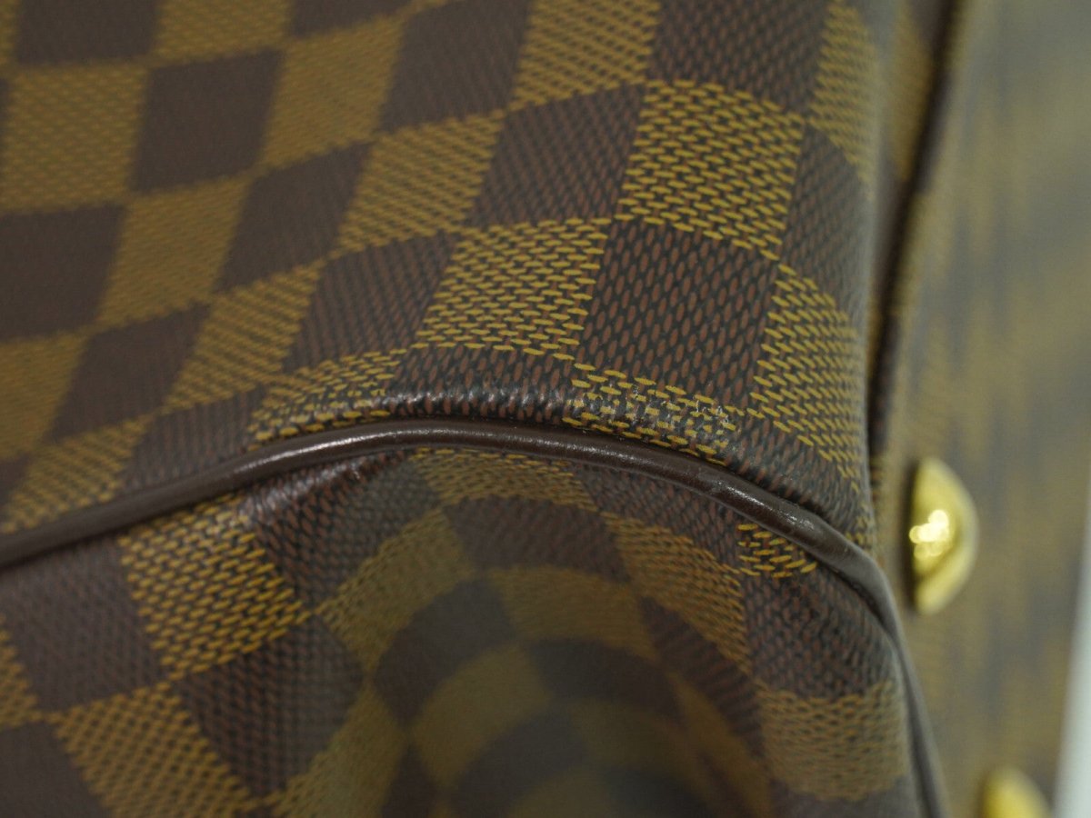Louis Vuitton Trevi Handbag - Brandsamsara