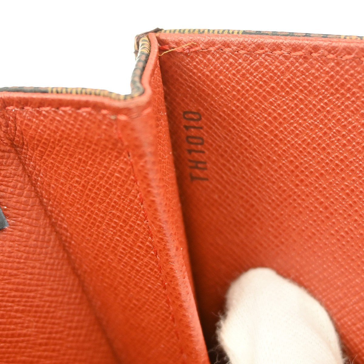 Louis Vuitton Tribeca Handbag - Brandsamsara